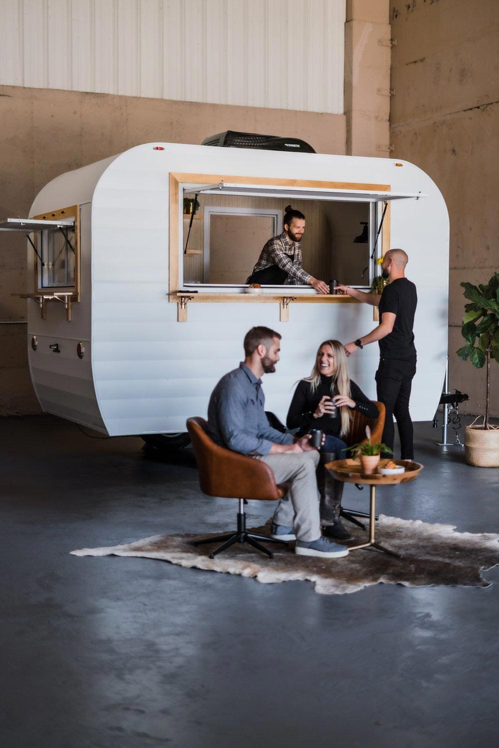 aero-build-mobile-coffee-shop-trailers-interior-male-featured